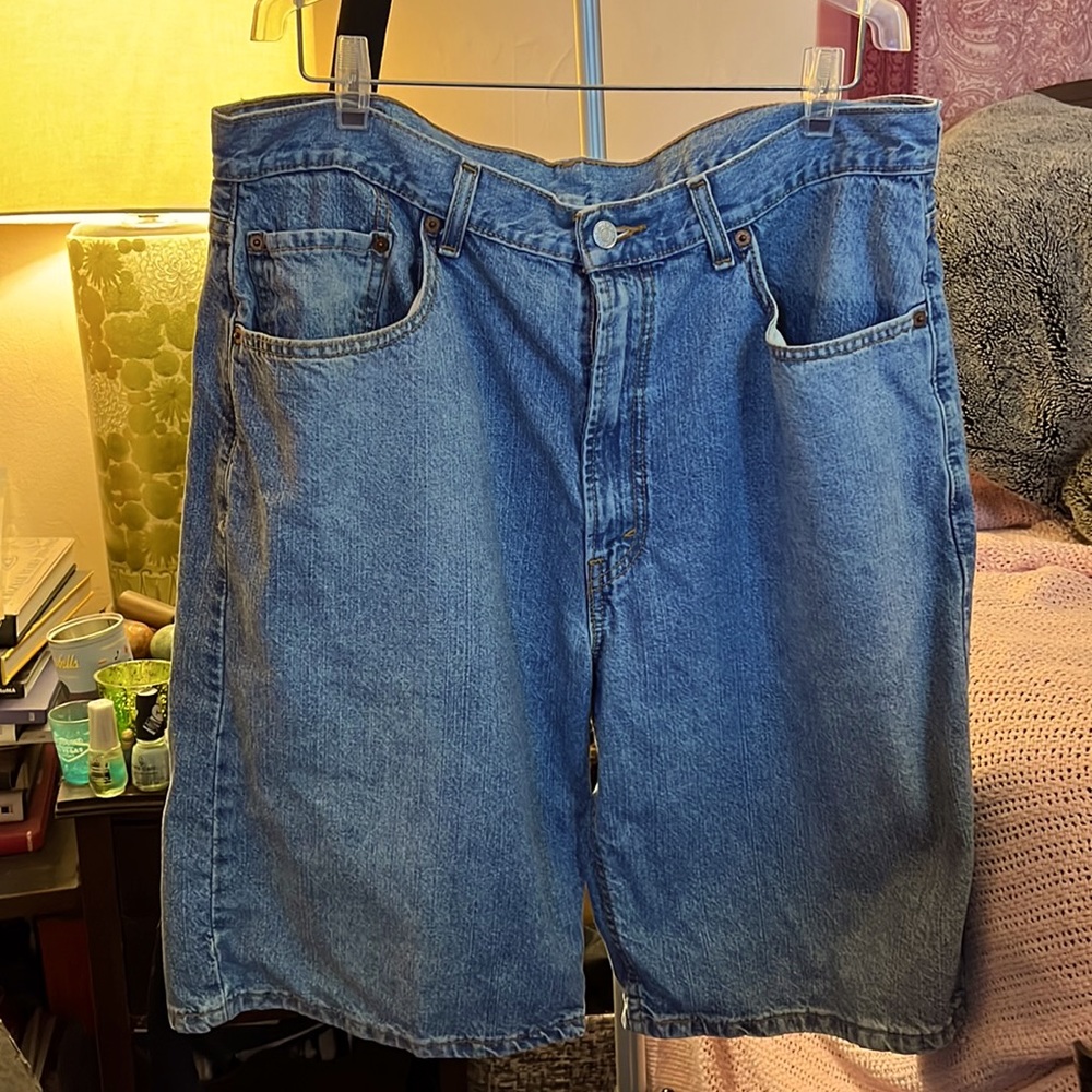SALE!! DEAL!! Vintage Y2K Levi's 569 Loose Fit Shorts